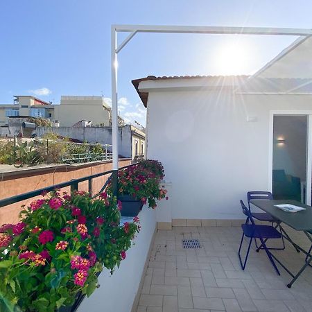 Terrazza Manuela Apartments Quartieri Spagnoli Неаполь Екстер'єр фото