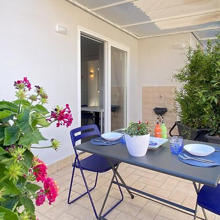 Terrazza Manuela Apartments Quartieri Spagnoli Неаполь Екстер'єр фото