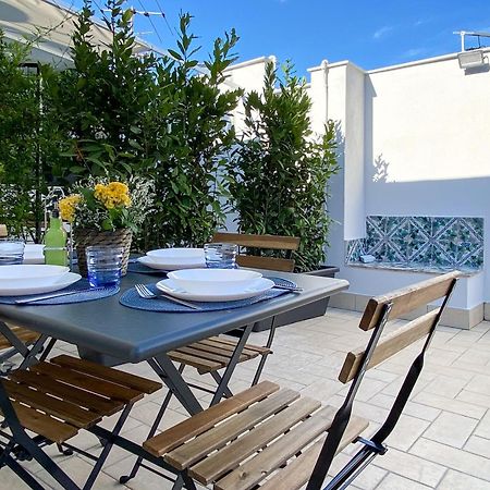 Terrazza Manuela Apartments Quartieri Spagnoli Неаполь Екстер'єр фото