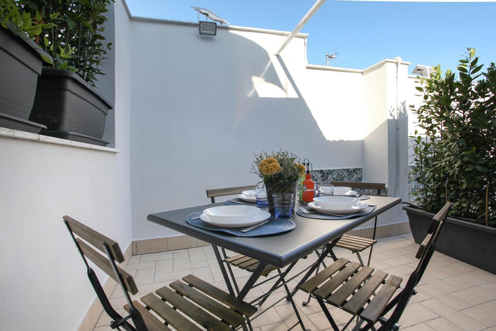 Terrazza Manuela Apartments Quartieri Spagnoli Неаполь Екстер'єр фото